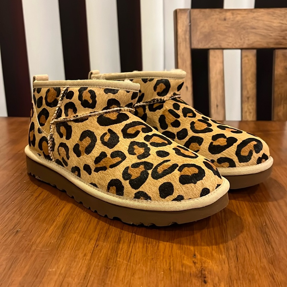 Ugg Australia Classic Ultra Mini Spotty Leopard Boots new Women’s Size 7